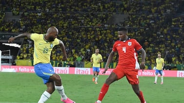 Fidel Escobar sigue de malas y cometió otra pifia que le costó un gol a la Selección de Panamá
