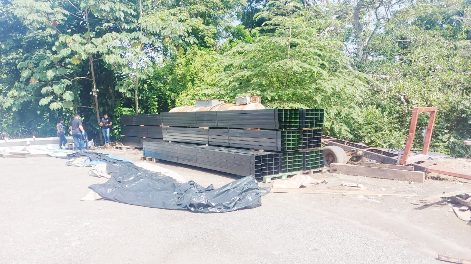 La mitad del cargamento robado estaba dentro del predio. Foto OIJ.