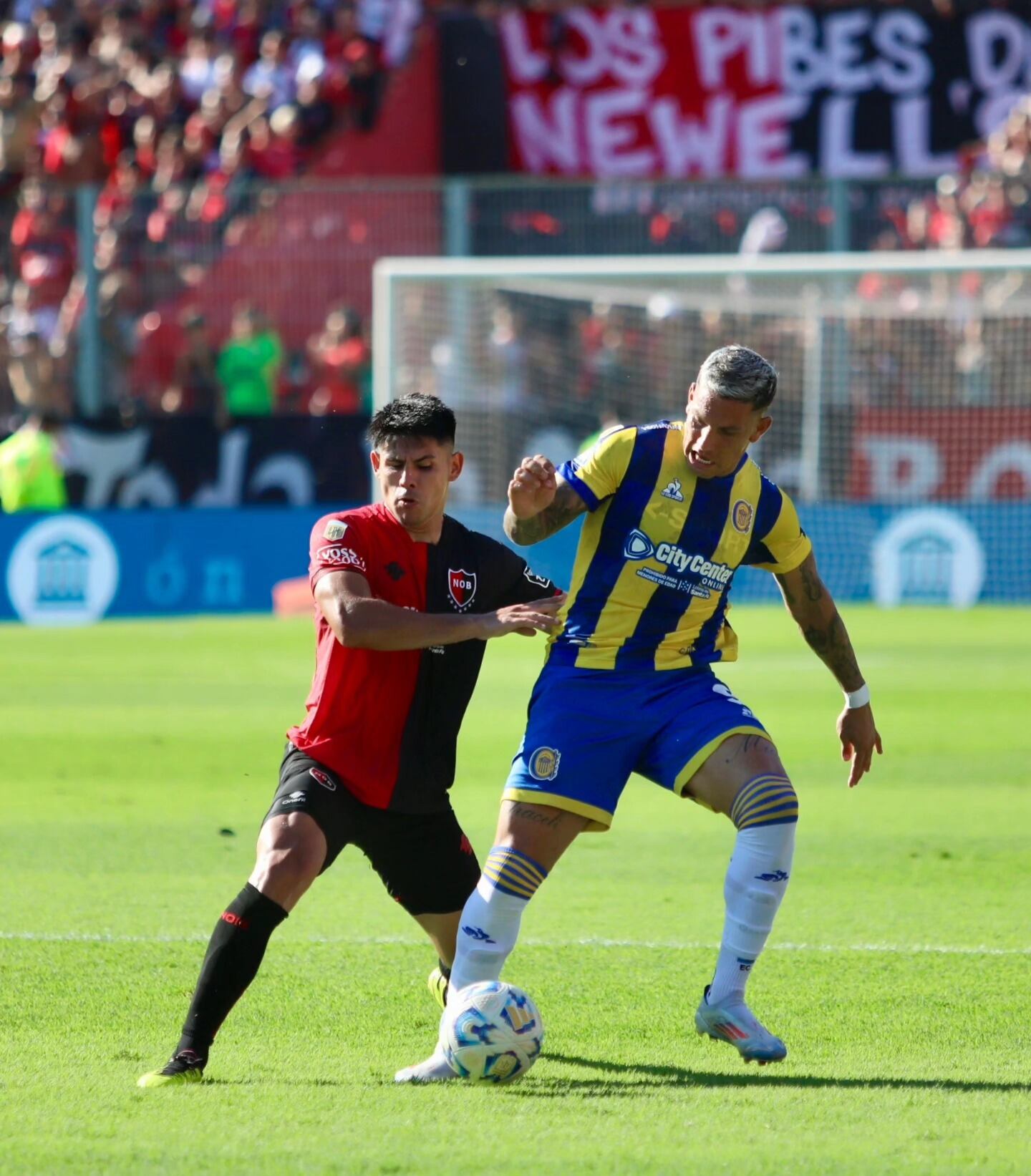 Keylor Navas y el Newell’s Old Boys cayeron 2-1 ante Rosario Central, en el clásico rosarino. Facebook Newell’s.