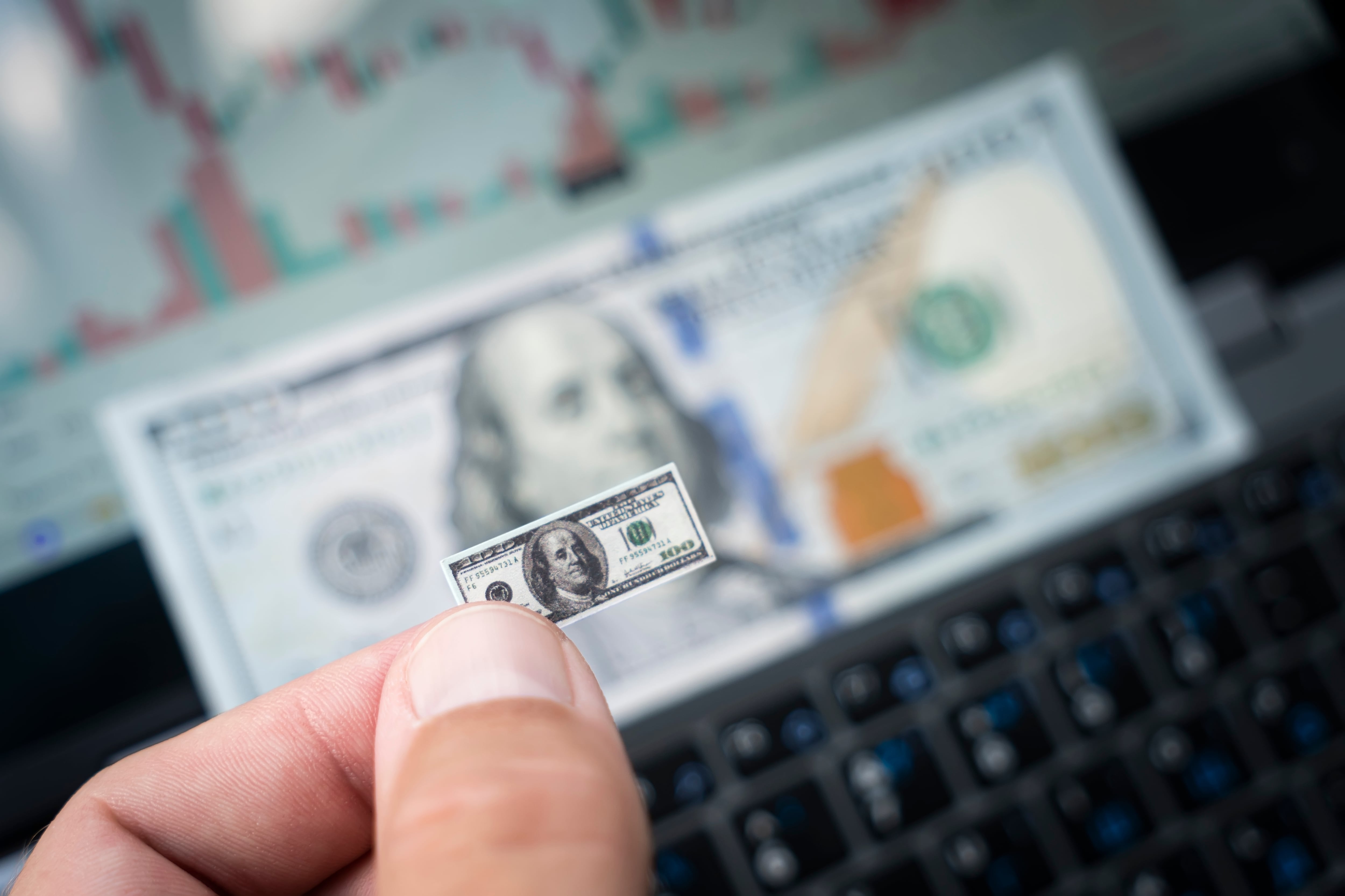 Valor del dólar se reduce, apreciación del colón, depreciación del dólar, tipo de cambio