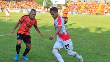 Axel Amador: Quebrando platos forjó su “buena pata”, afirma su madre