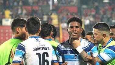 Santa Ana FC se vio perjudicado, otra vez, por errores arbitrales en juego ante Herediano