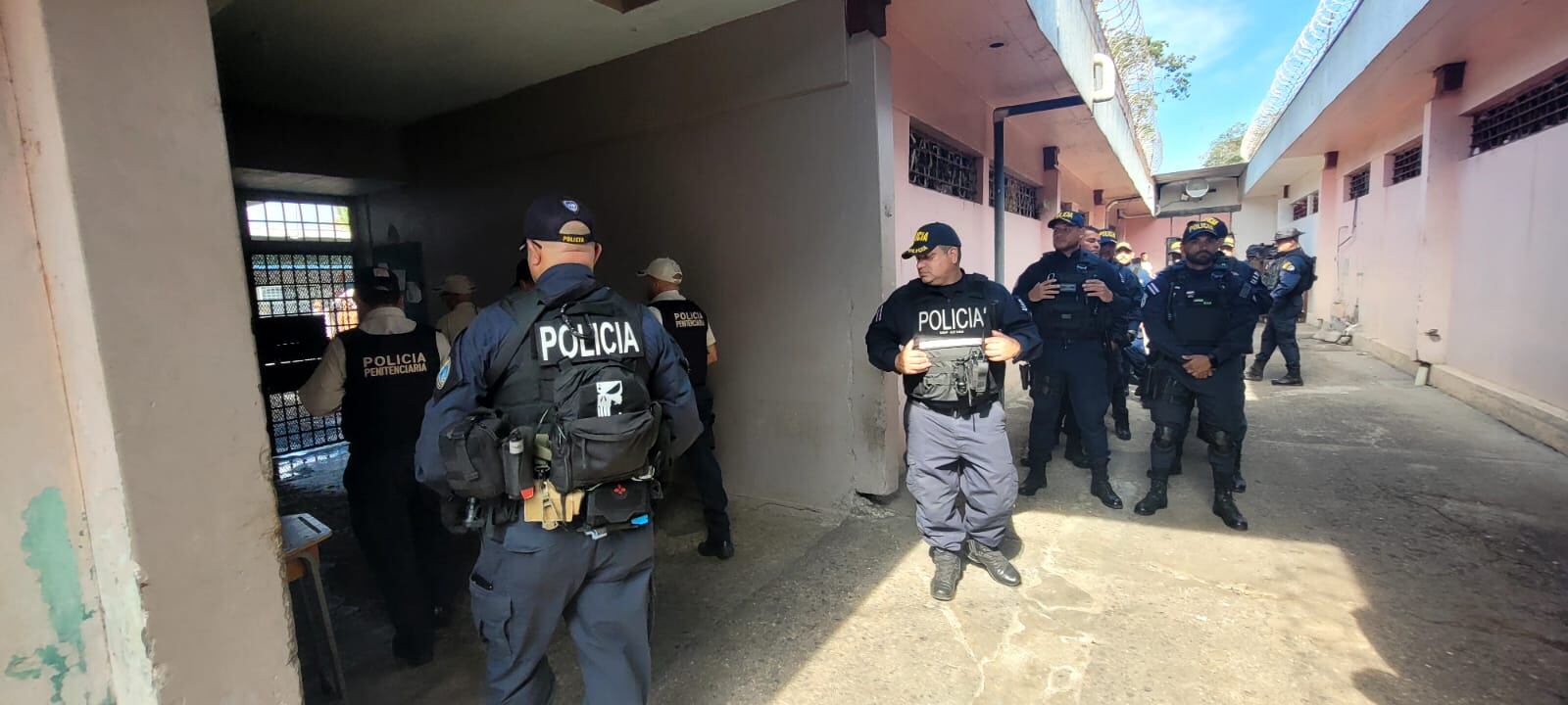 Operativo en las afueras de La Reforma ante las nuevas medidas