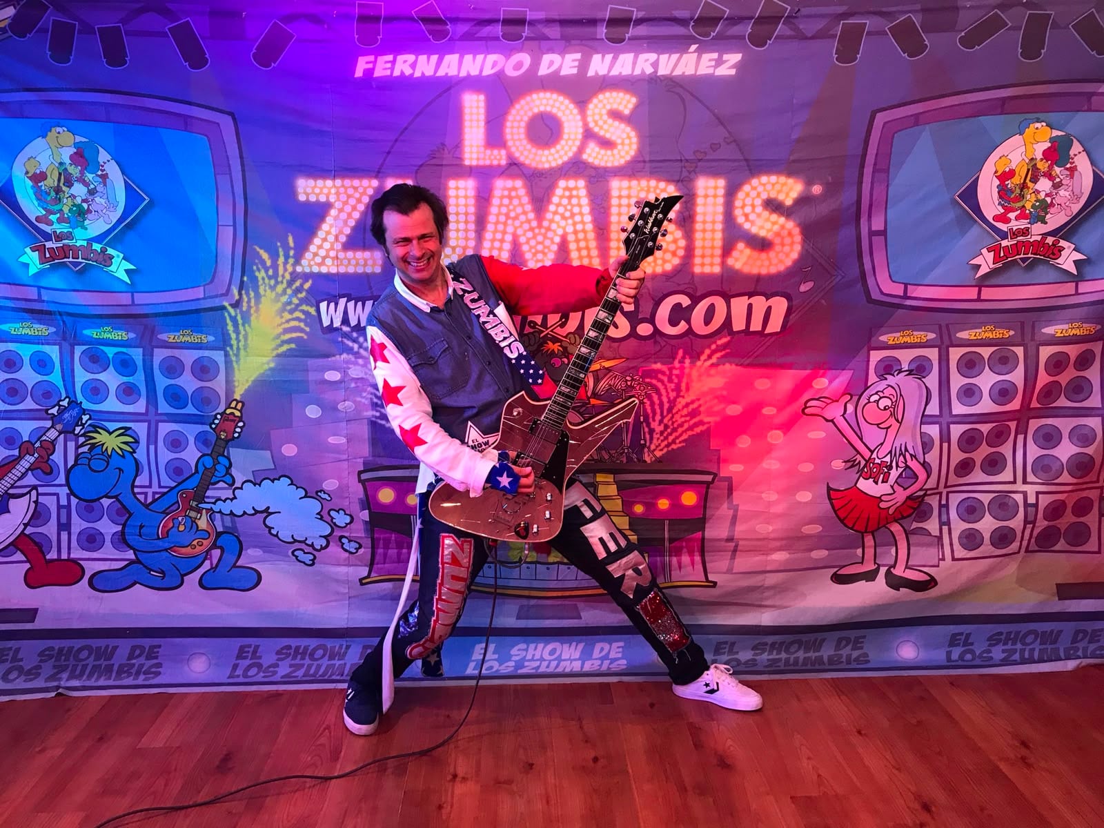 Fernando de Narváez, creador de Los Zumbis, dibuja los siete póster que saldrán los jueves en La Teja
