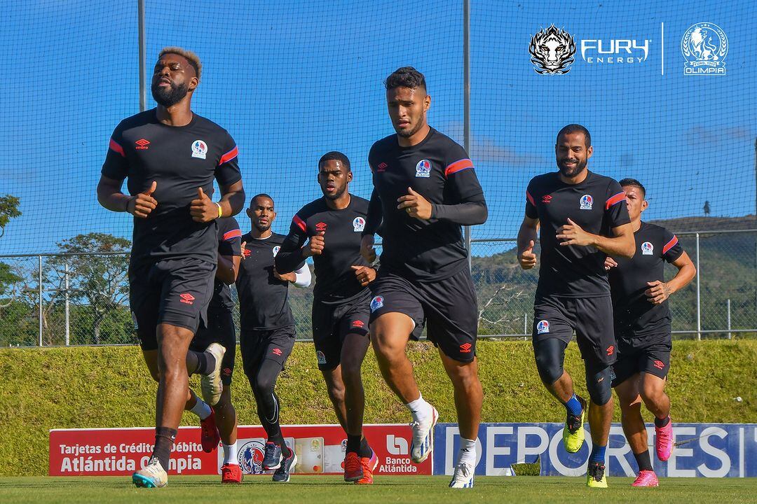 Alex López está entrenando con el Olimpia de Honduras. Foto: Instagram Olimpia