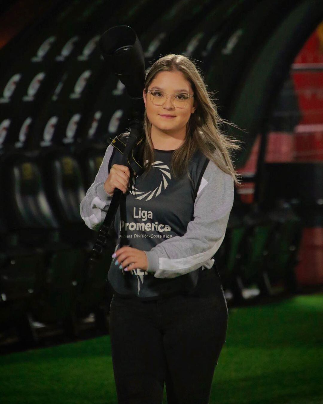 Keydel Romero denuncia que un error en el sistema la hizo reprobar la prueba de manejo y en el ministerio no atienden su queja.