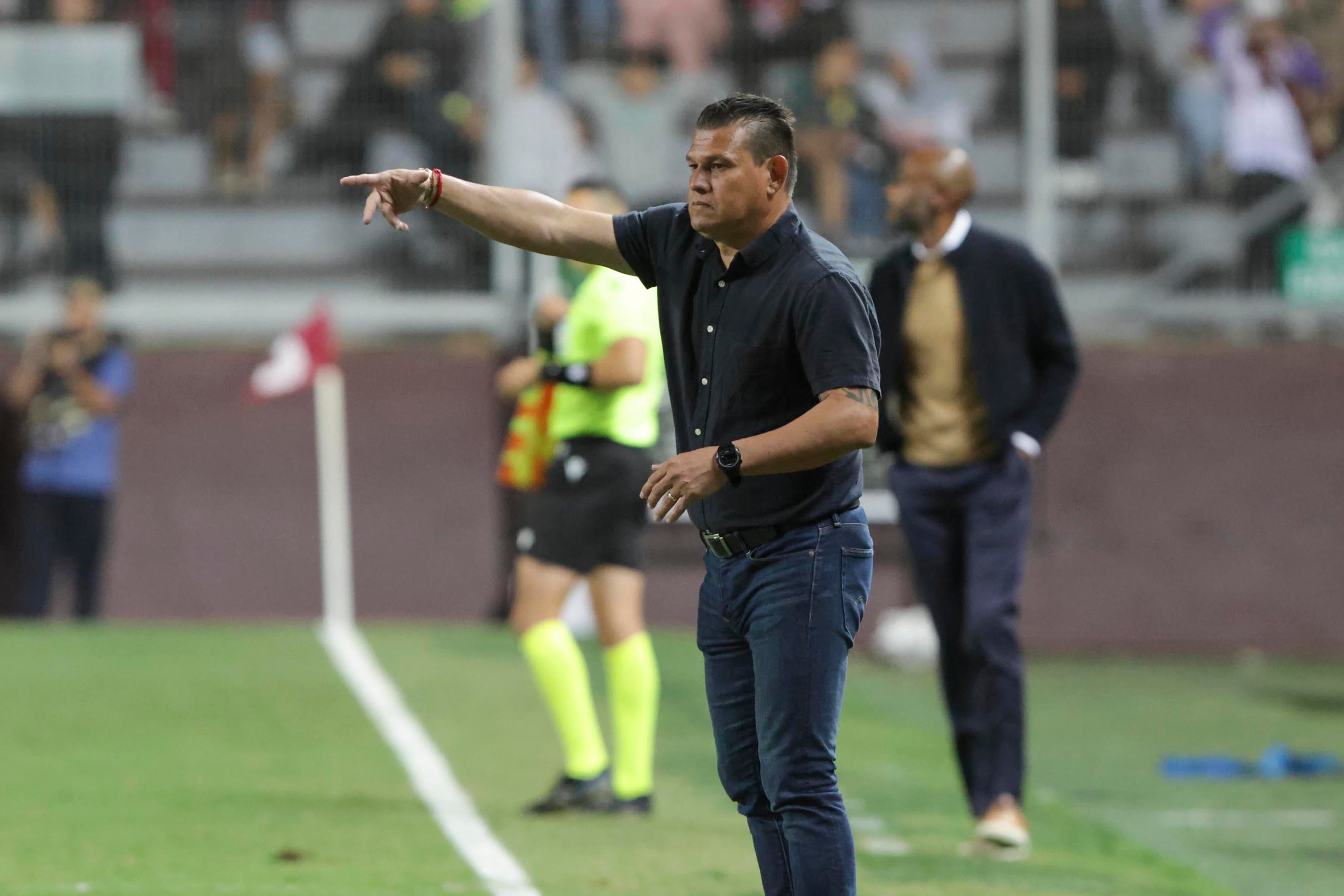 Saprissa vs San Carlos