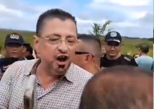 El presidente Rodrigo Chaves tuvo un encontronazo muy feo con un grupo de ganaderos durante la gira que realiza a la Zona Norte.
