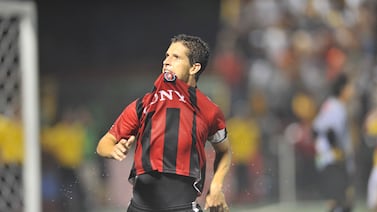 Pablo Gabas le respondió así a Víctor Nuñez si el gol de la final del 2010 fue con la mano