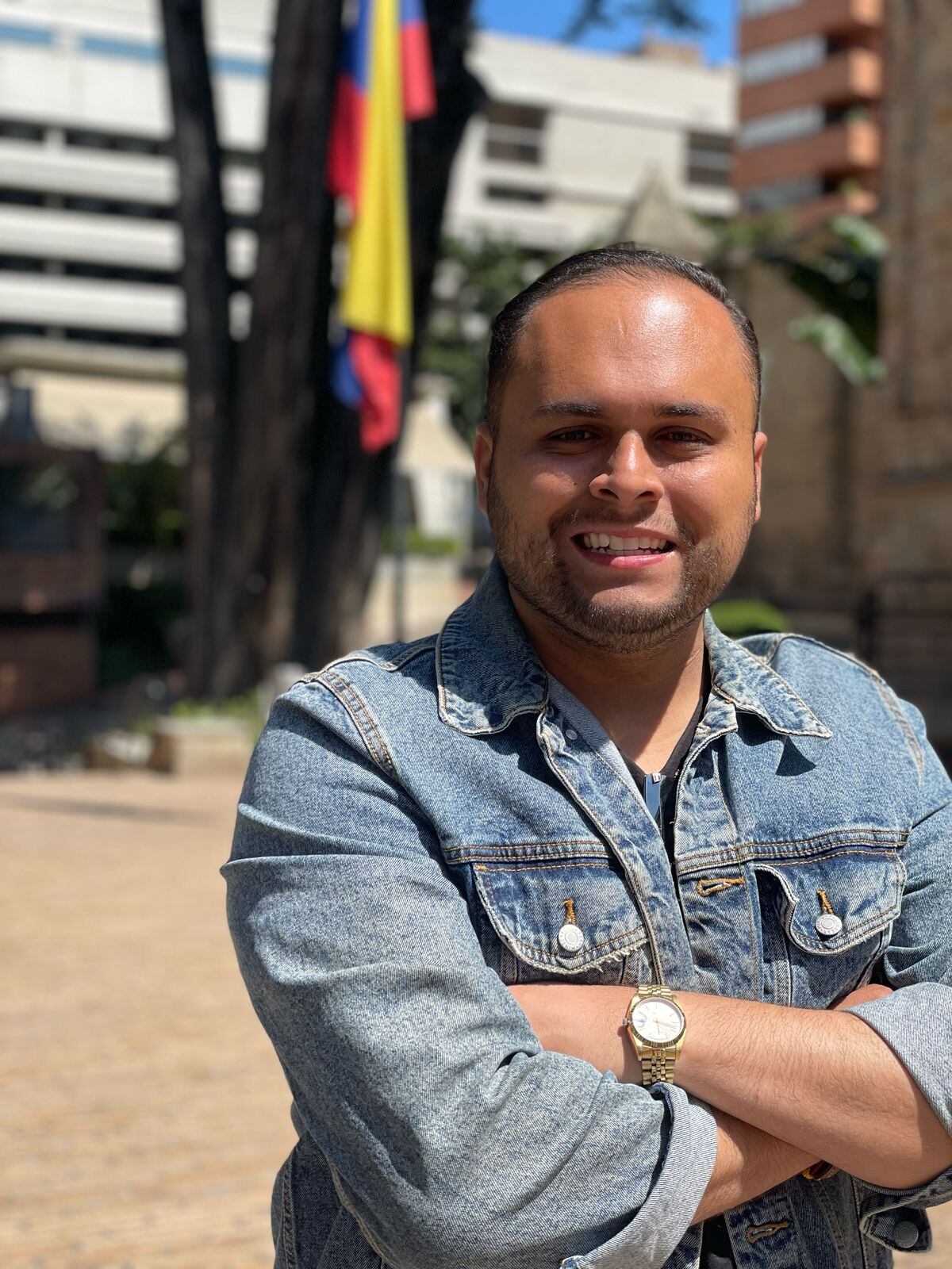 Sebastián Durango, periodista de Teletica, canal 7, Más que noticias.