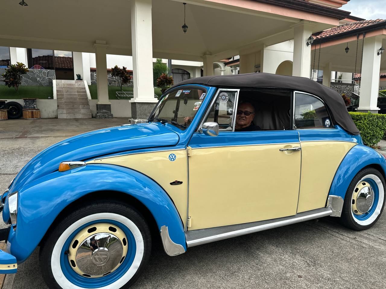 Volskwagen 1968 propiedad de Iván Villalobos Solorzano, vecino de Alajuela. Foto: Daniel Castro.