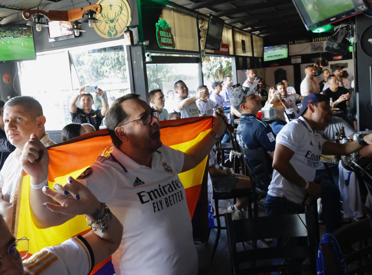Final Championes League, Real Madrid - Borussia Dortmund, pub rock, Los Yoses