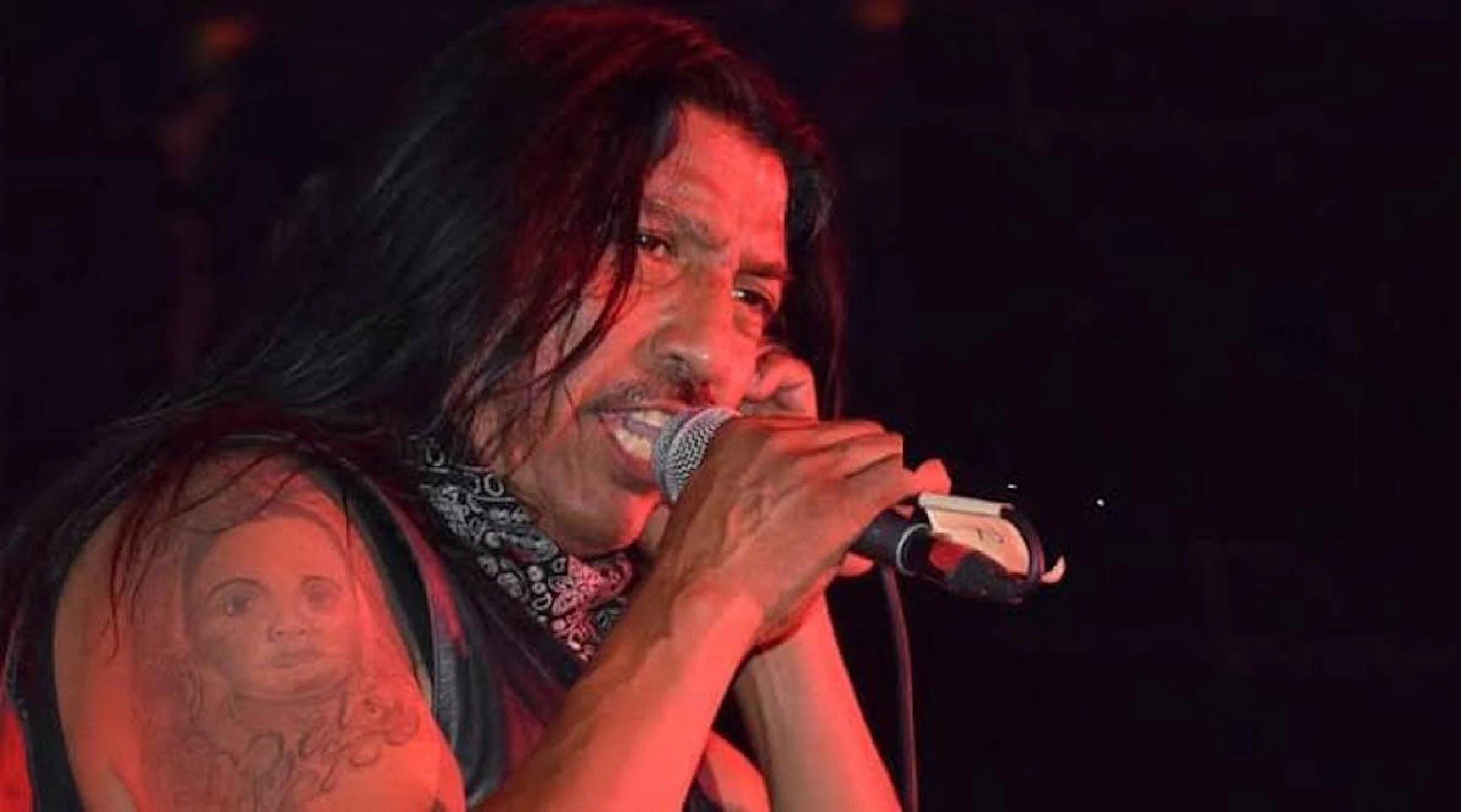 Falleció famoso cantante mexicano