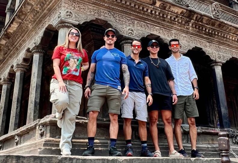 Daniel Vargas
Shirley Álvarez
Everest