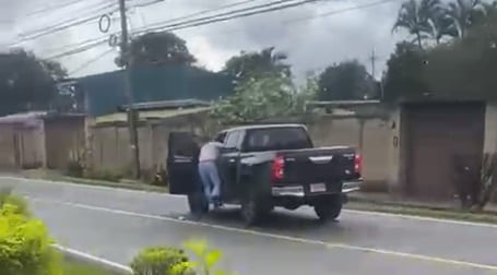 Veterinario víctima de robo de carro en Alajuela. Foto