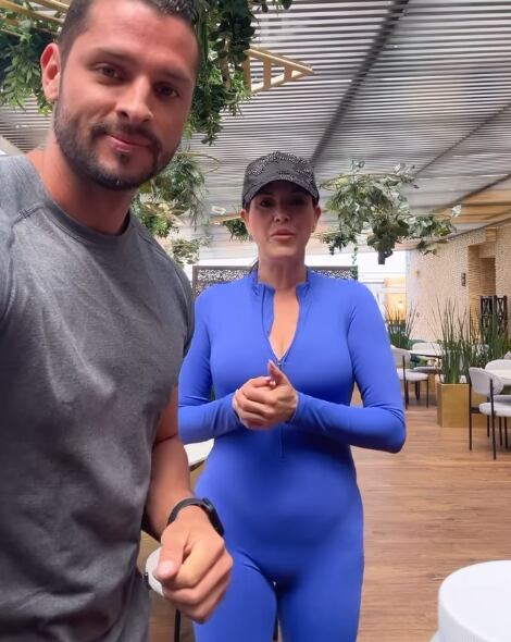 William Mora junto a Alicia Machado