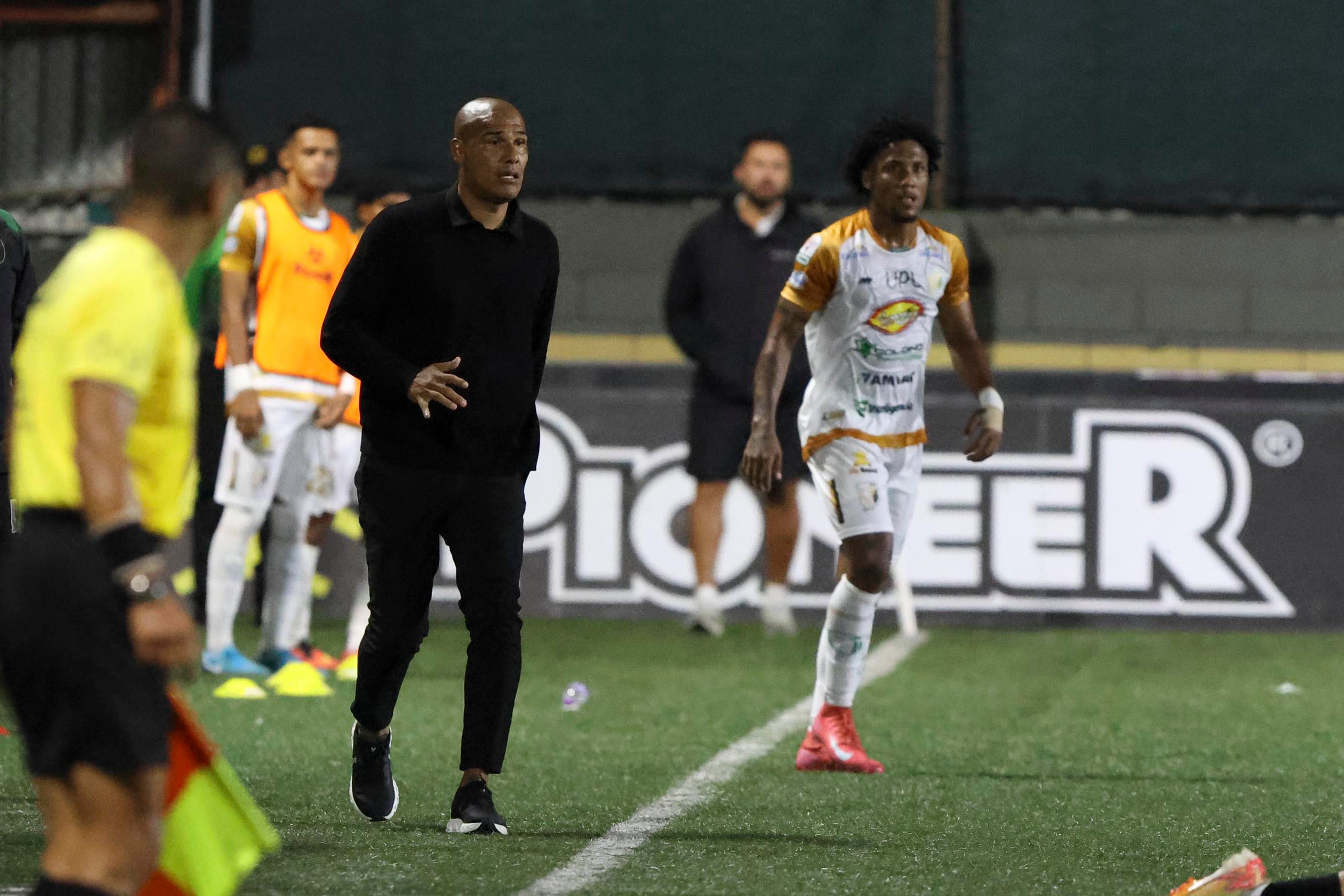 Consultants vs Inter San Carlos