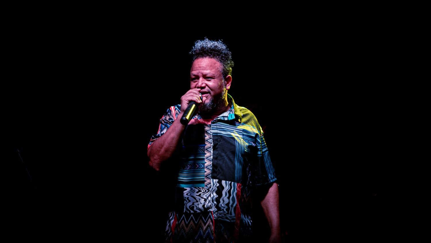 Músico y cantante Carlos Cruz, de Los Huracanes.