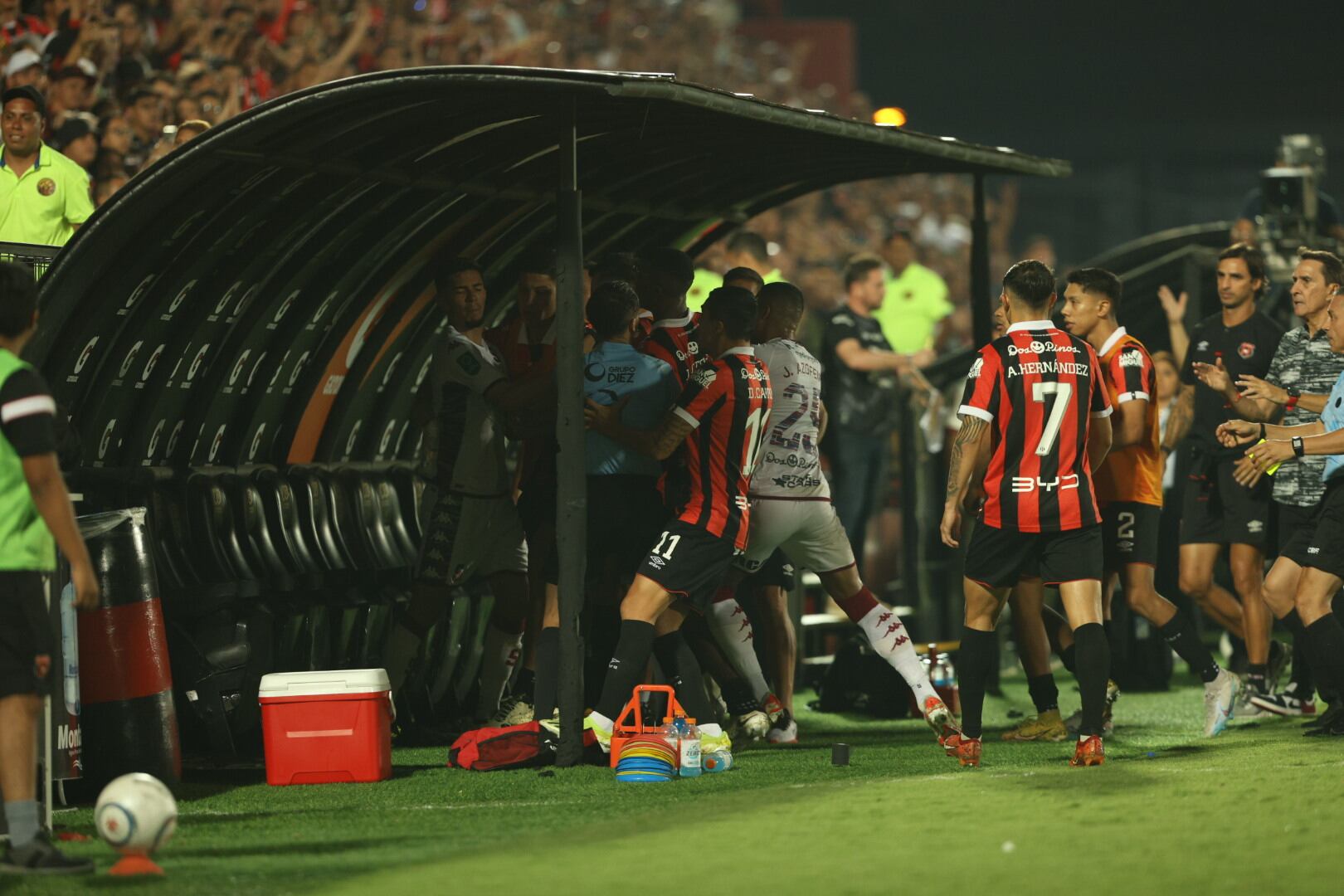 20/04/2024, Alajuela, Estadio Alejandro Morera Soto, partido de la jornada 19 del torneo de clausura 2024 entre Liga Deportiva Alajuelense y el Deportivo Saprissa.
