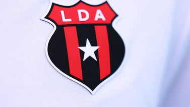 Alajuelense ya tiene cuerpo técnico interino y apuesta por pura identidad rojinegra