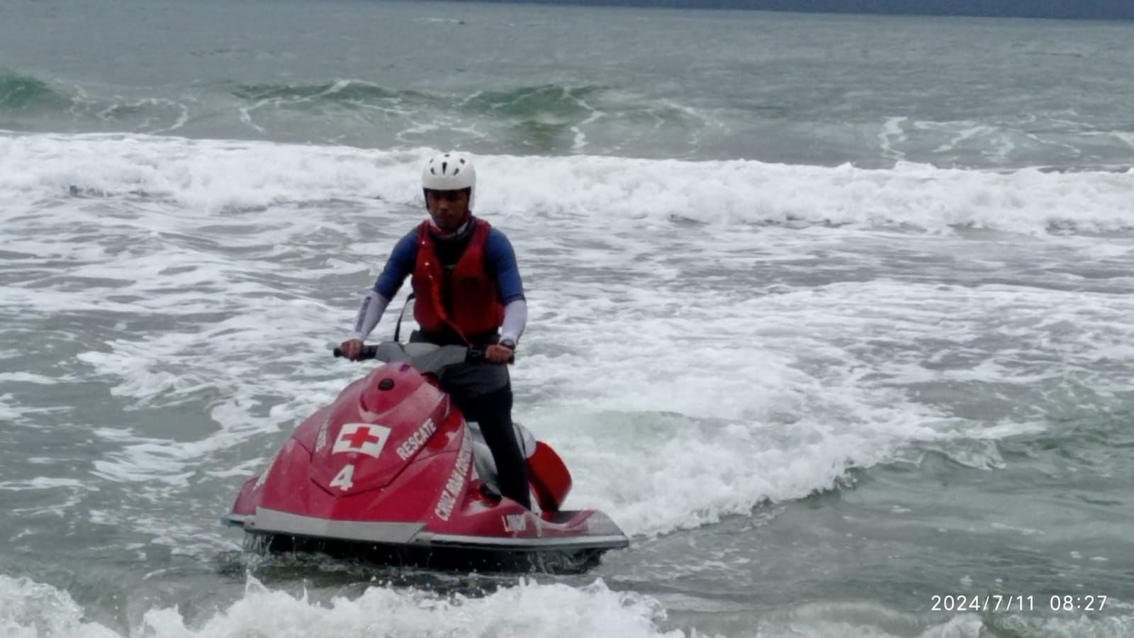 Búsqueda de joven desaparecido en el mar, Limón