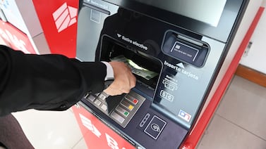 BAC permite a usuarios bloquear y desbloquear sus tarjetas cuando quieran ¿sabe cómo hacerlo?