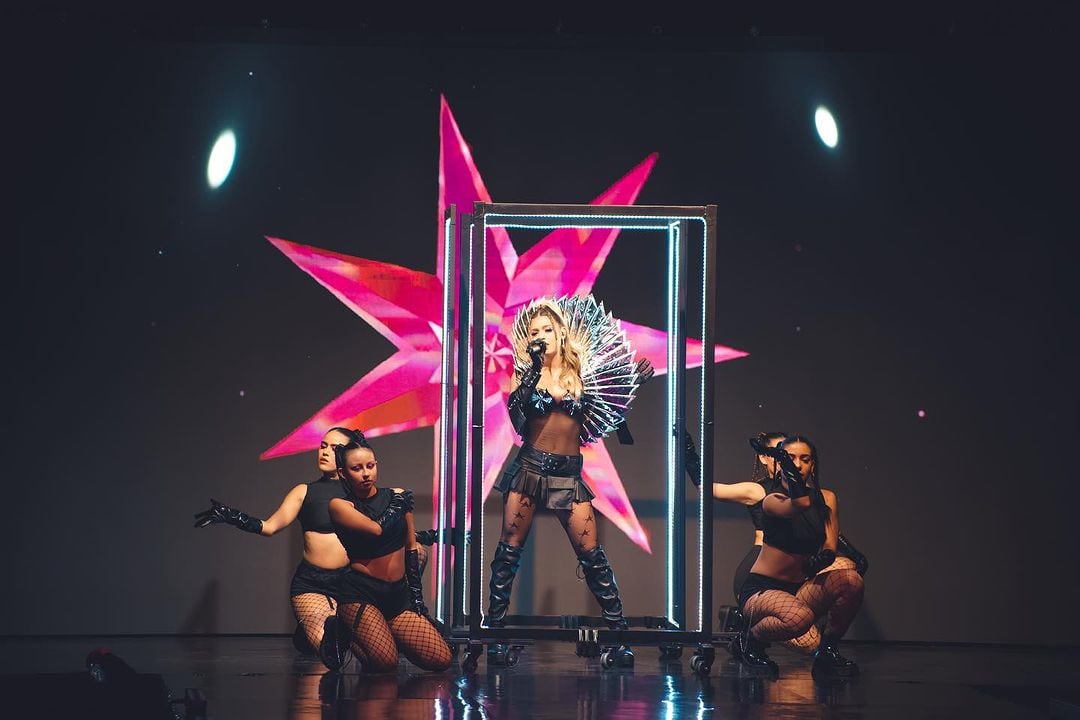 ALE, cantante colombiana