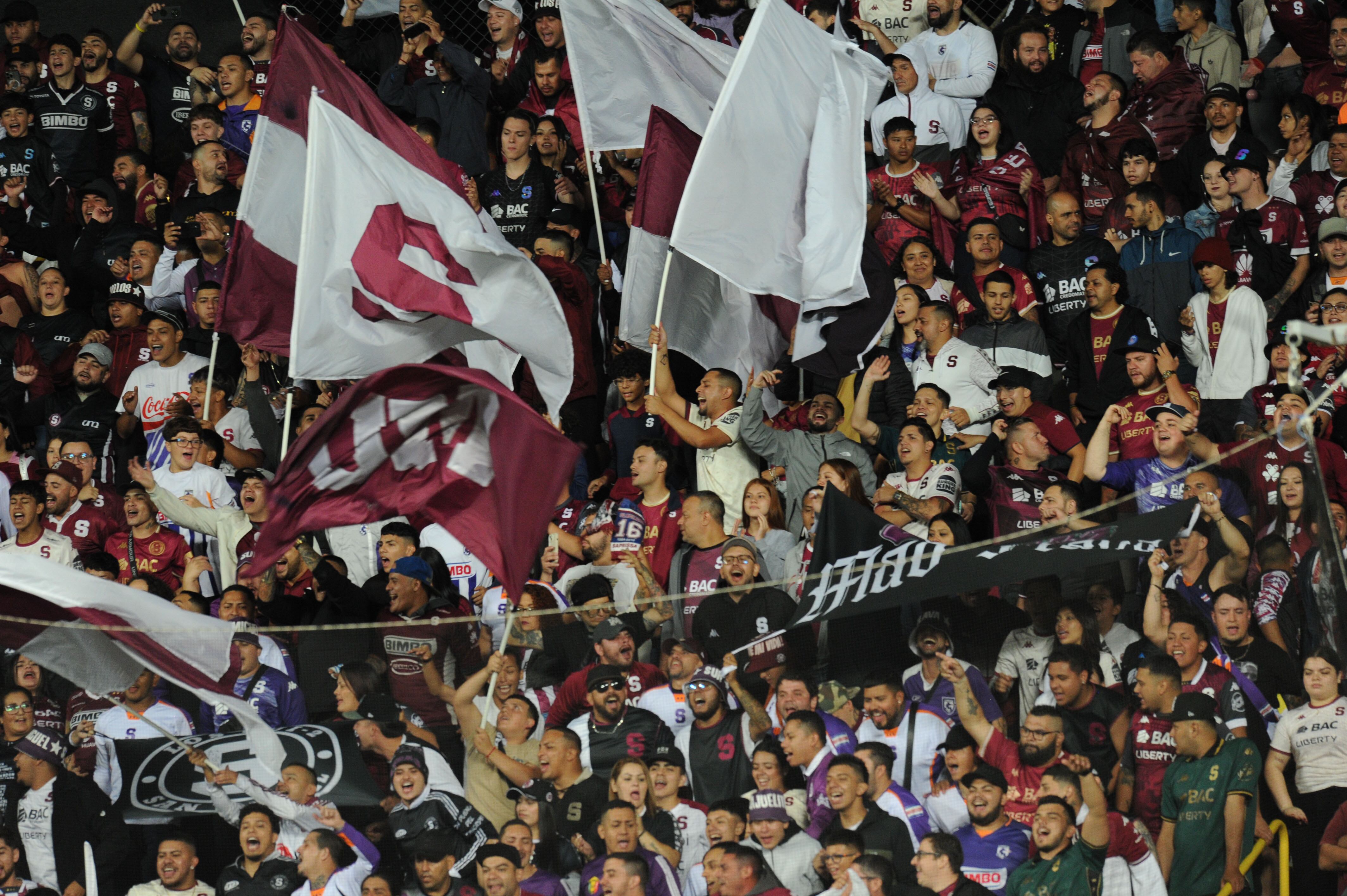 Deportivo Saprissa y el Fútbol Club Motagua.