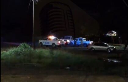 El pleito inició dentro del bar y tuvo un trágico desenlace en las afueras del negocio. Foto RCP Noticas.