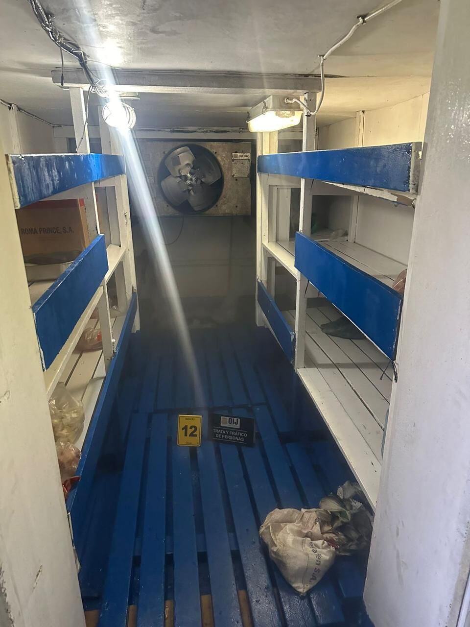 Una pesadilla en alta mar es la que habrían sobrevivido al menos trece personas de diferentes nacionalidades entre ellos un costarricense, un mexicanos, un ecuatoriano, ocho venezolanos y dos portugueses al ser explotados laboralmente. Foto: OIJ