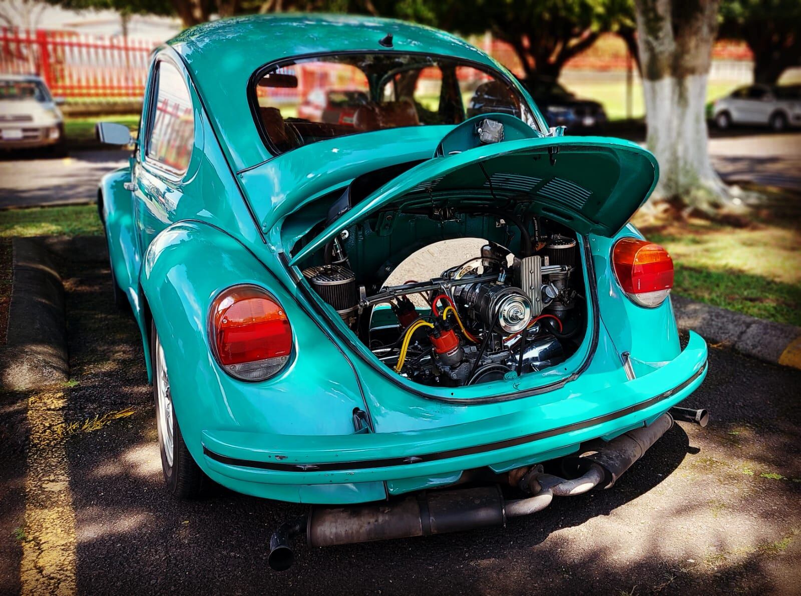 Volkswagen 1975 de Esteban Ramírez, vecino de ALajuela. Foto: Cortesía