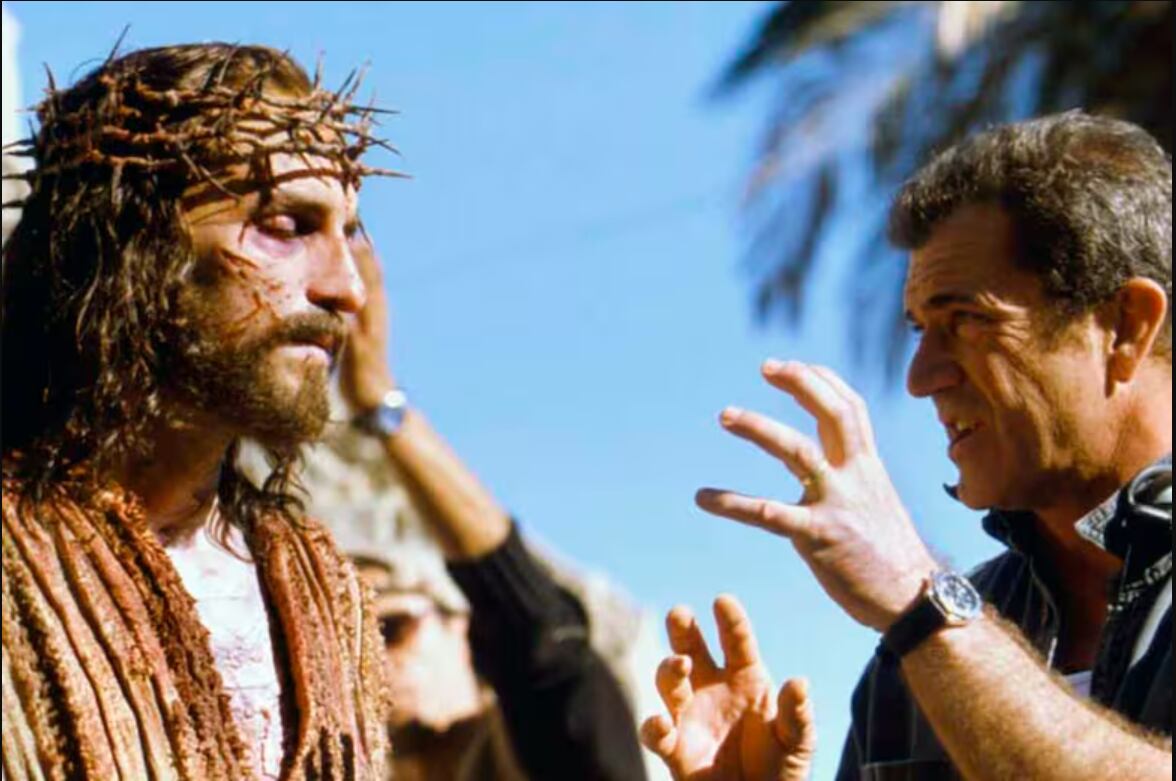 En 'La Pasión de Cristo' del 2004 el actor Jim Caviezel protagonizó el filme como Jesús, el director fue Mel Gibson.