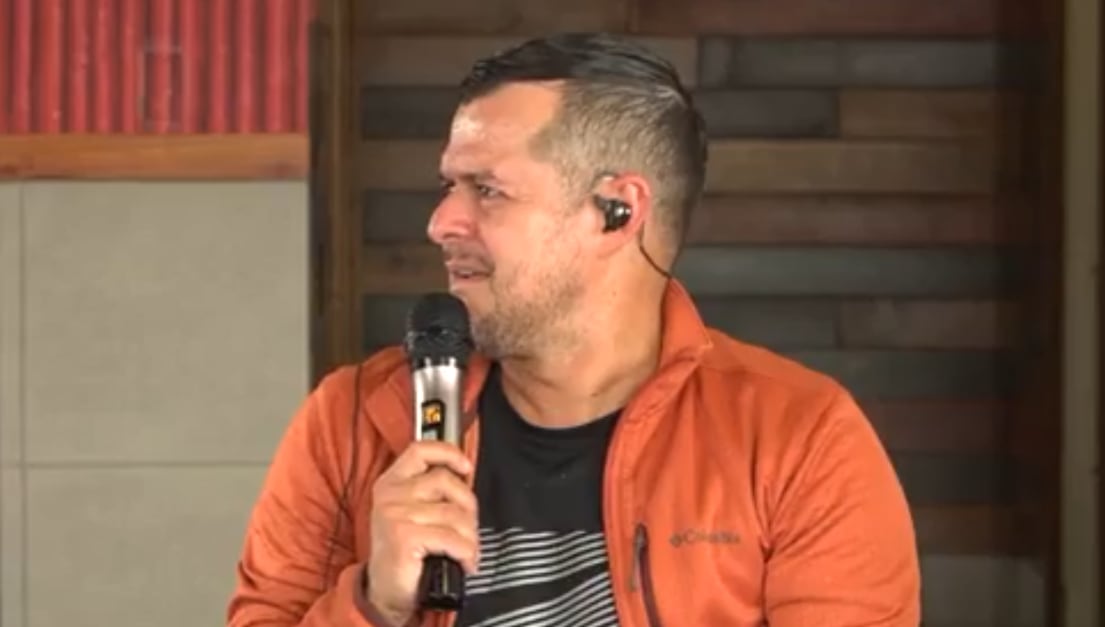 Andrey Campos y Atim Roper del programa Vis10n