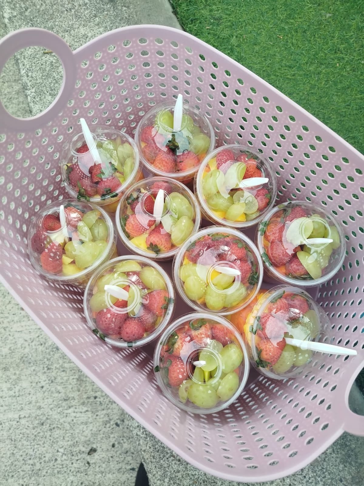 Paola Arias vende desayunos, chifrijos, empanadas y más