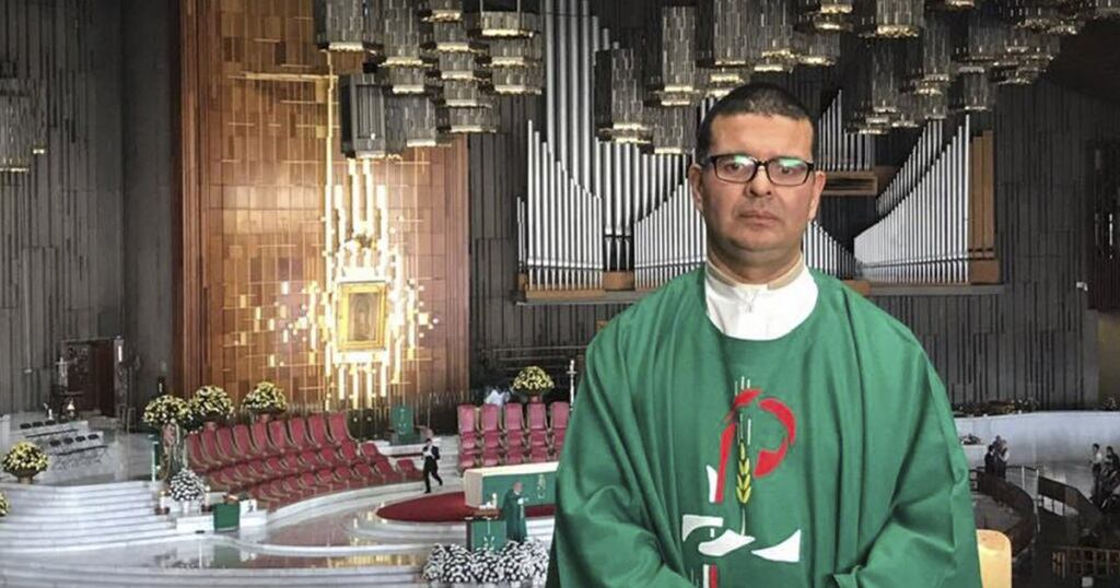 El padre David Solano Chaves del Consejo del Centro de Gestión del Conocimiento del Concejo Episcopal Latinoamericano (Celam).