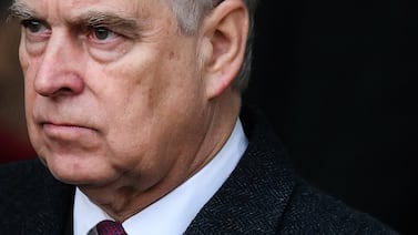 Carlos III retira el título de príncipe a Andrés y ordena su salida de Royal Lodge