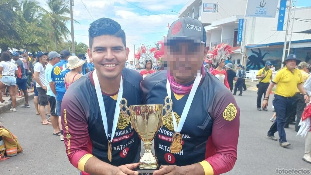 Jason Andrés Alvarado Sánchez, de 27 años, bombero voluntario que murió en una práctica de Bomberos. Foto: Cortesía Zoraida Sánchez para La Teja