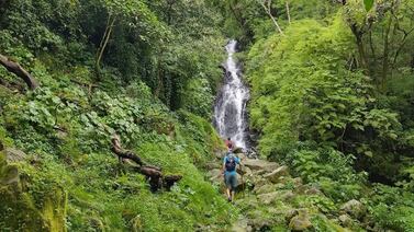 Una caminata relajada le hará conocer las bellezas de los cerros de Escazú