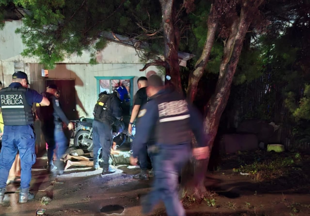 Tras la balacera, la Policía logró detener a dos de los sospechosos.