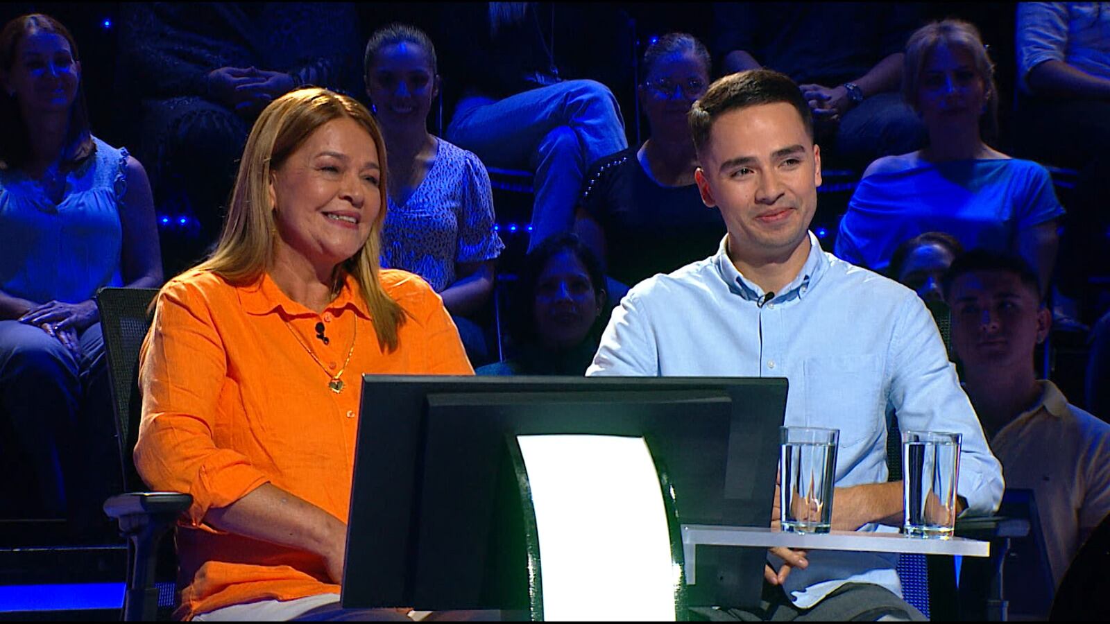 Programa ¿Quién quiere ser millonario? de martes 15 de agosto, especial Día de las madres, participaron Marvin Peraza y su madre Yolanda Morales. Teletica Formatos