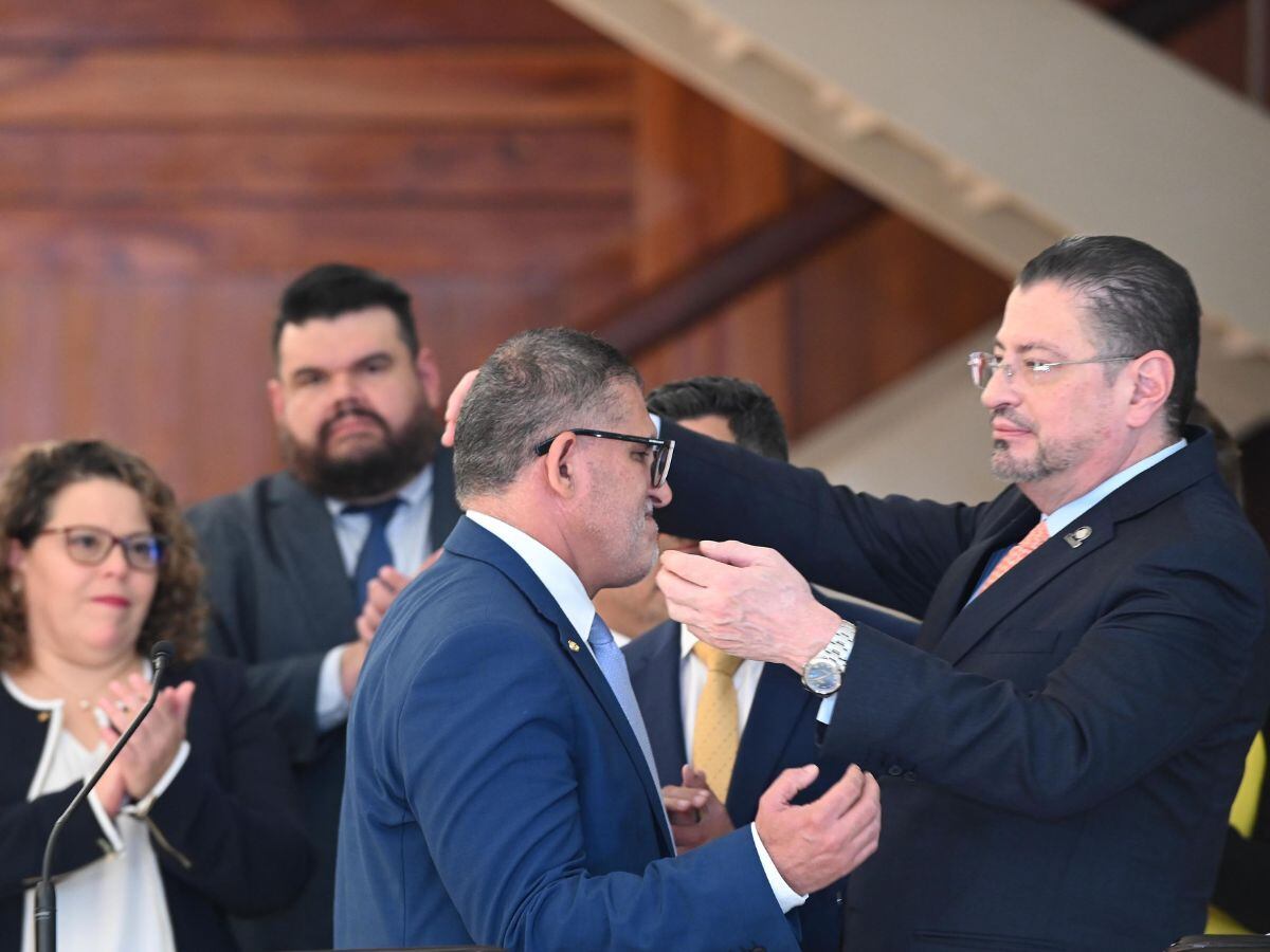 Mauricio Batalla fue uno de los hombres de confianza de Rodrigo Chaves, quien asegura no saber sobre sus acusaciones de abuso sexual.  Foto: Albert Marín.