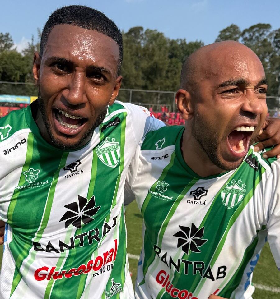 Alexander Robinson, Antigua GFC, campeón de guatemala