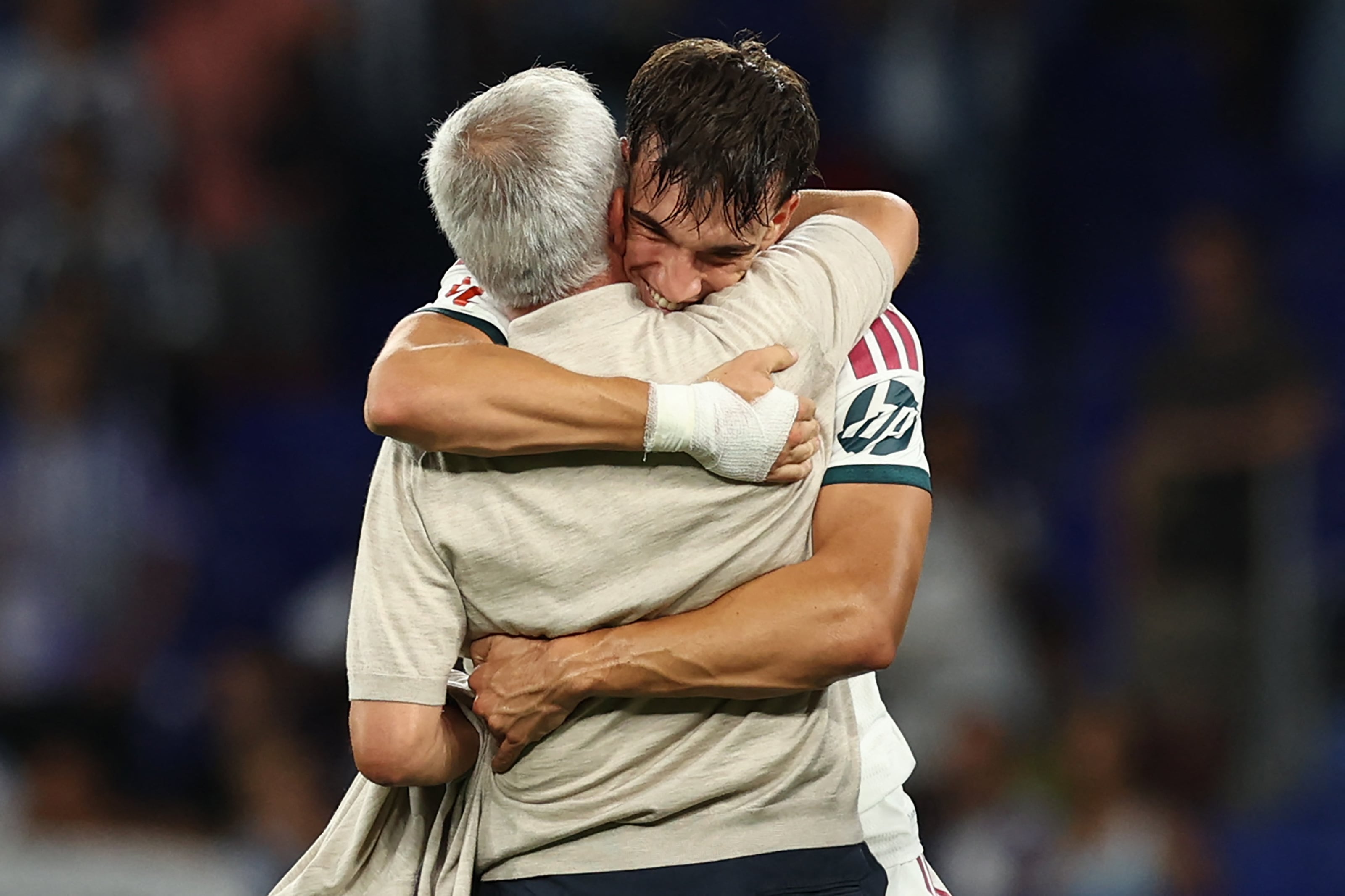 Mourinho festejó con mucho alivio el gol sobre la hora de Espí