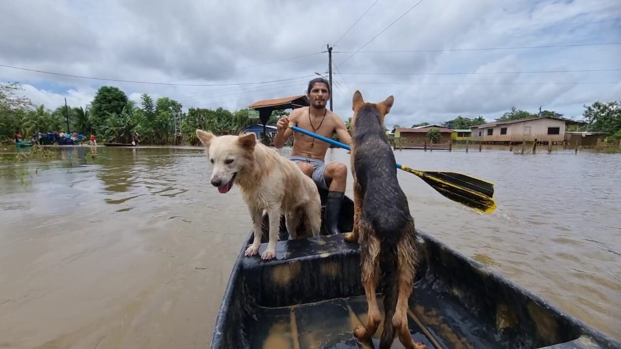 Inundaciones en Tambor de Sarapiquí. Foto Edgar Chinchilla.