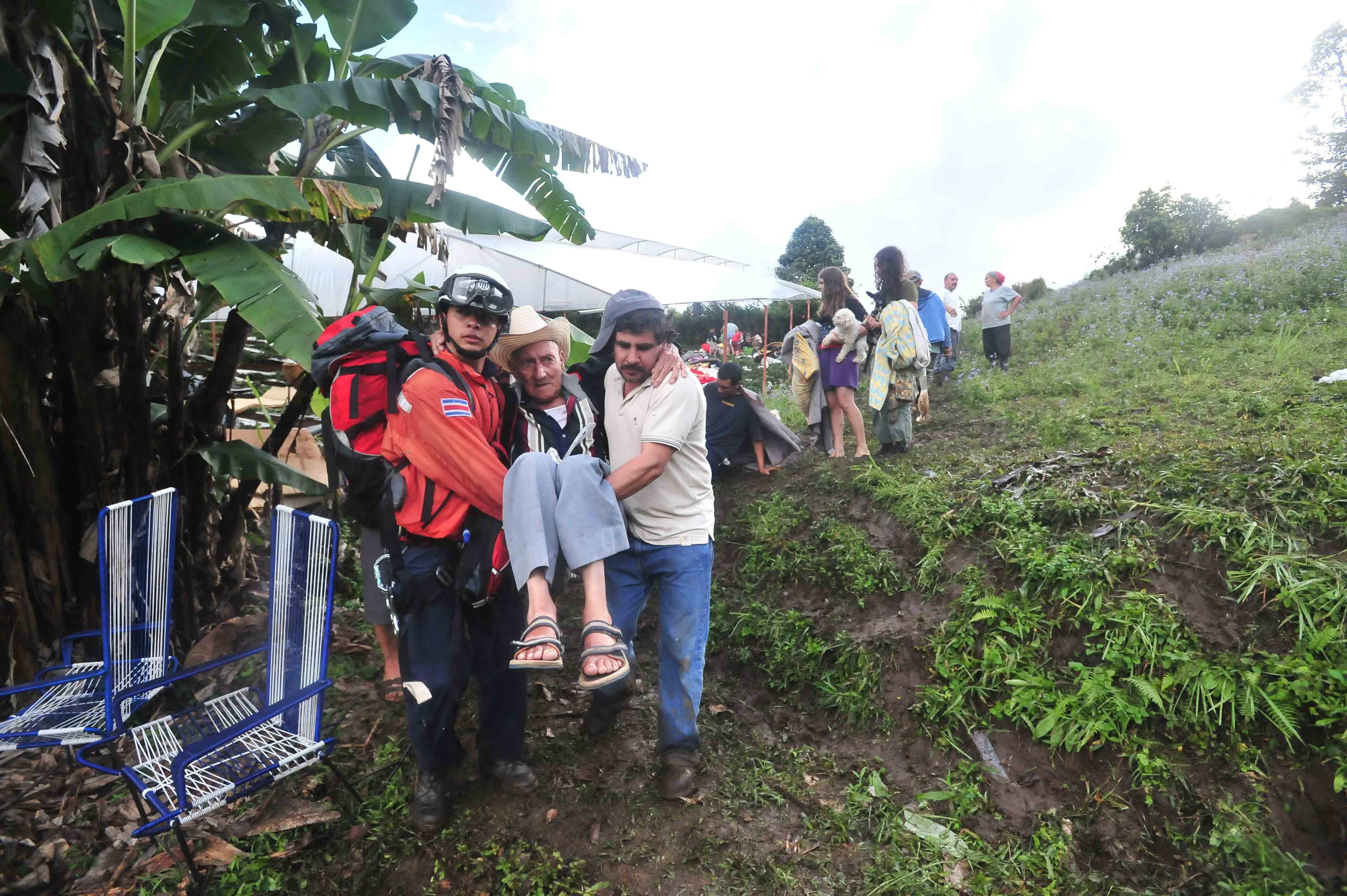 Terremoto Cinchona, 8 enero de 2009. Foto Archivo.