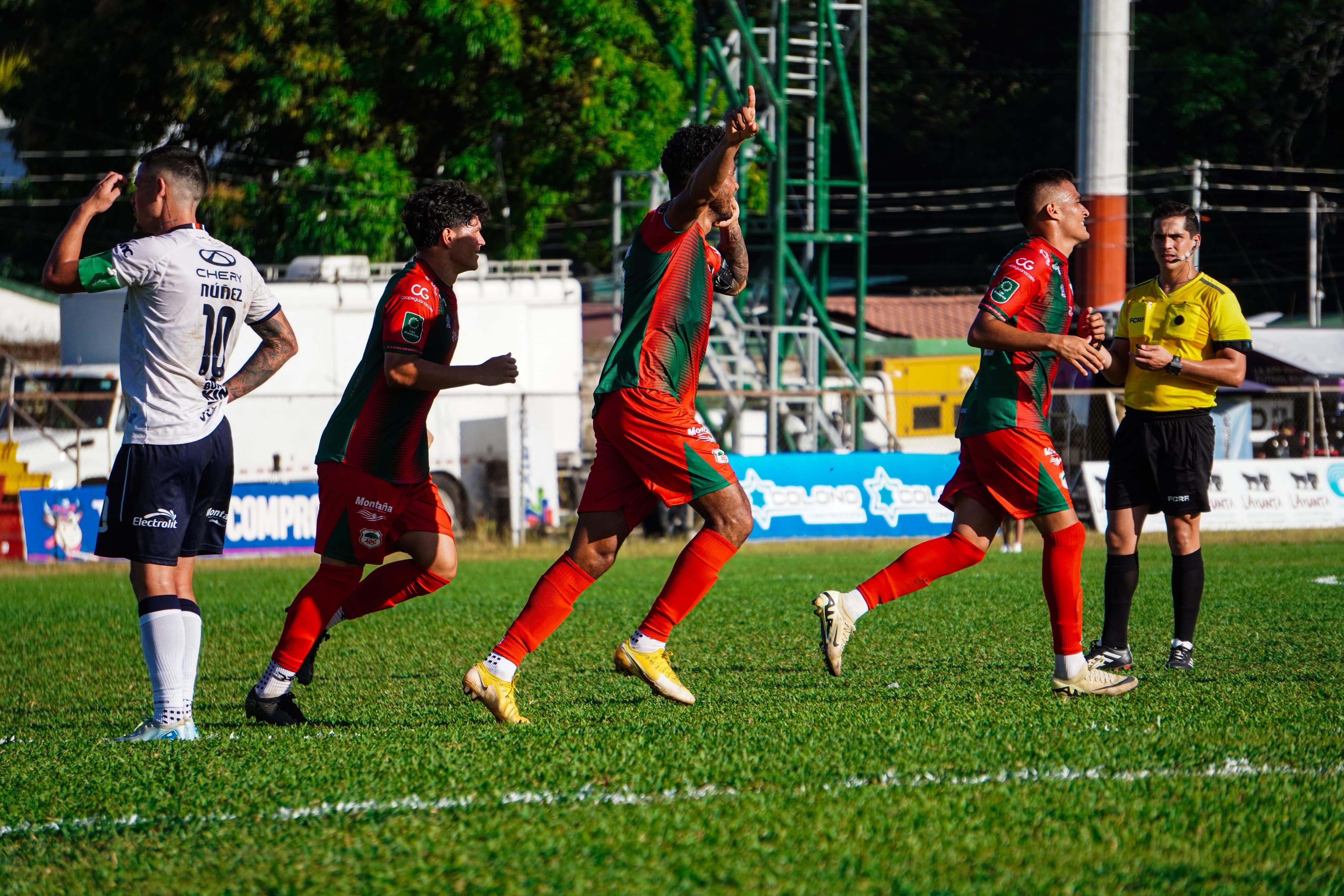 Guanacasteca vs Cartaginés, estadio Chorotega