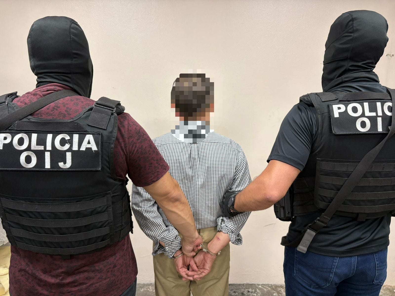 Un abogado de apellidos Solórzano Campos, oriundo del cantón de Corredores, es el extraditable #18.