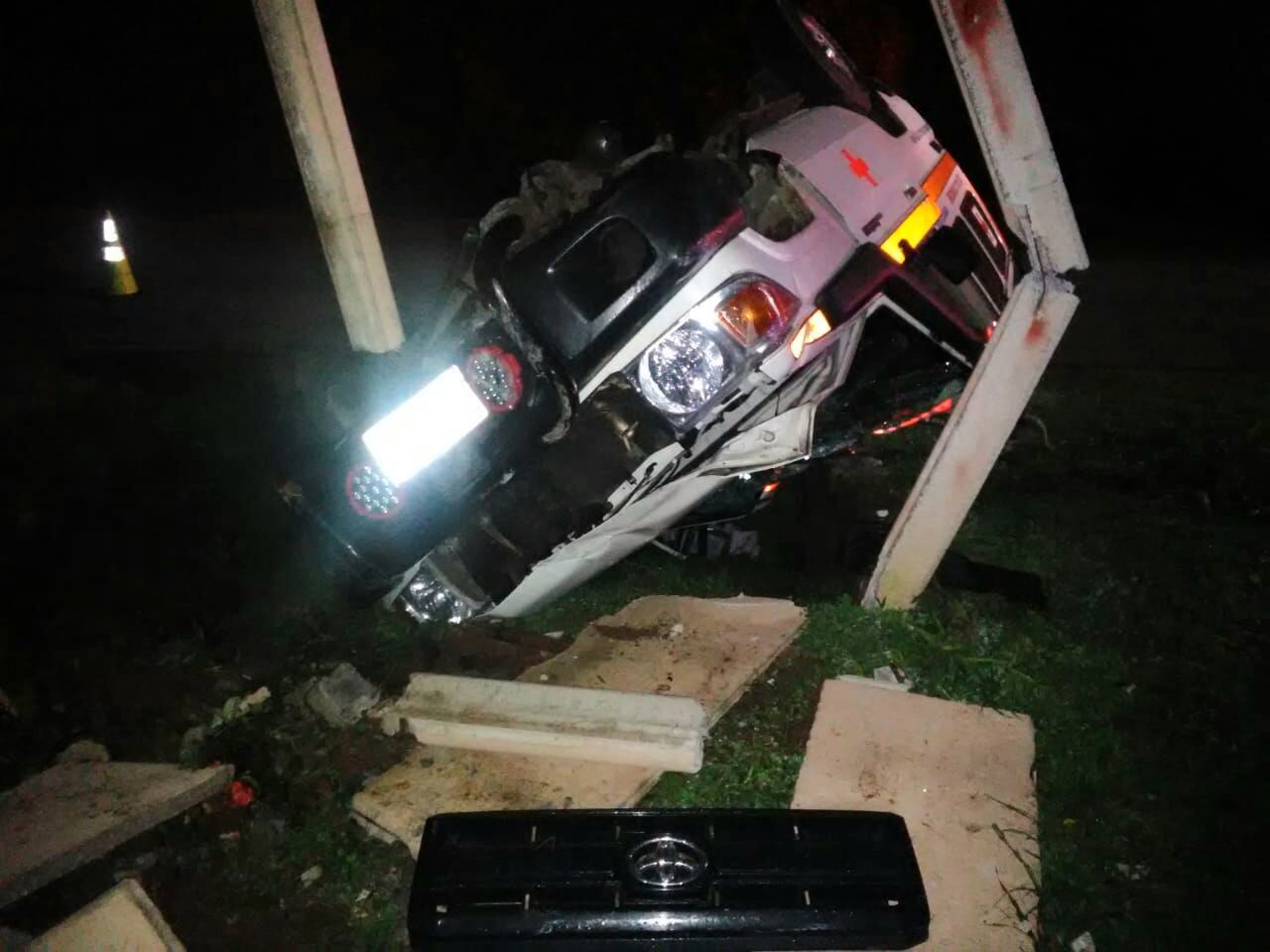 Cruzrojista sufre accidente de tránsito en San Carlos. Foto Edgar Chinchilla.