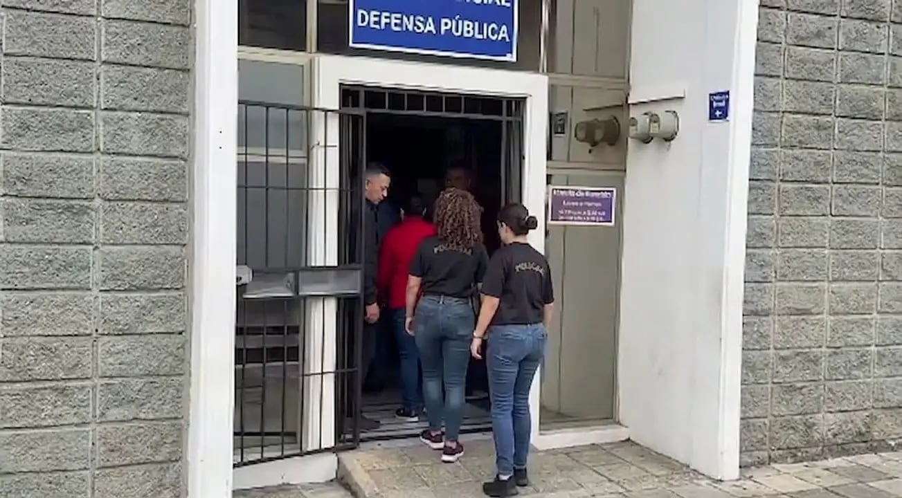 Una defensora pública fue detenida en Cartago