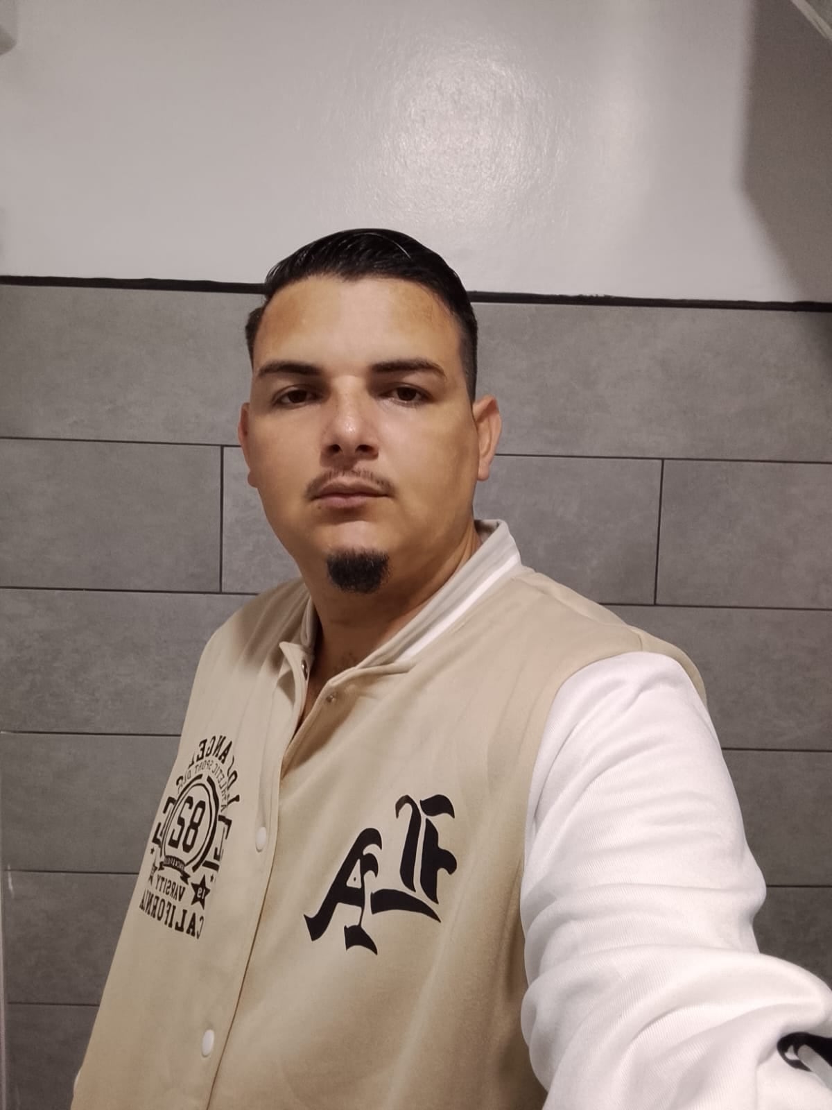 Familia de Francisco Javier Granados recuerda cuál era la mayor alegría del hombre que dedicó su vida a criar hijos que no eran biológicos. Foto: Cortesía para LT